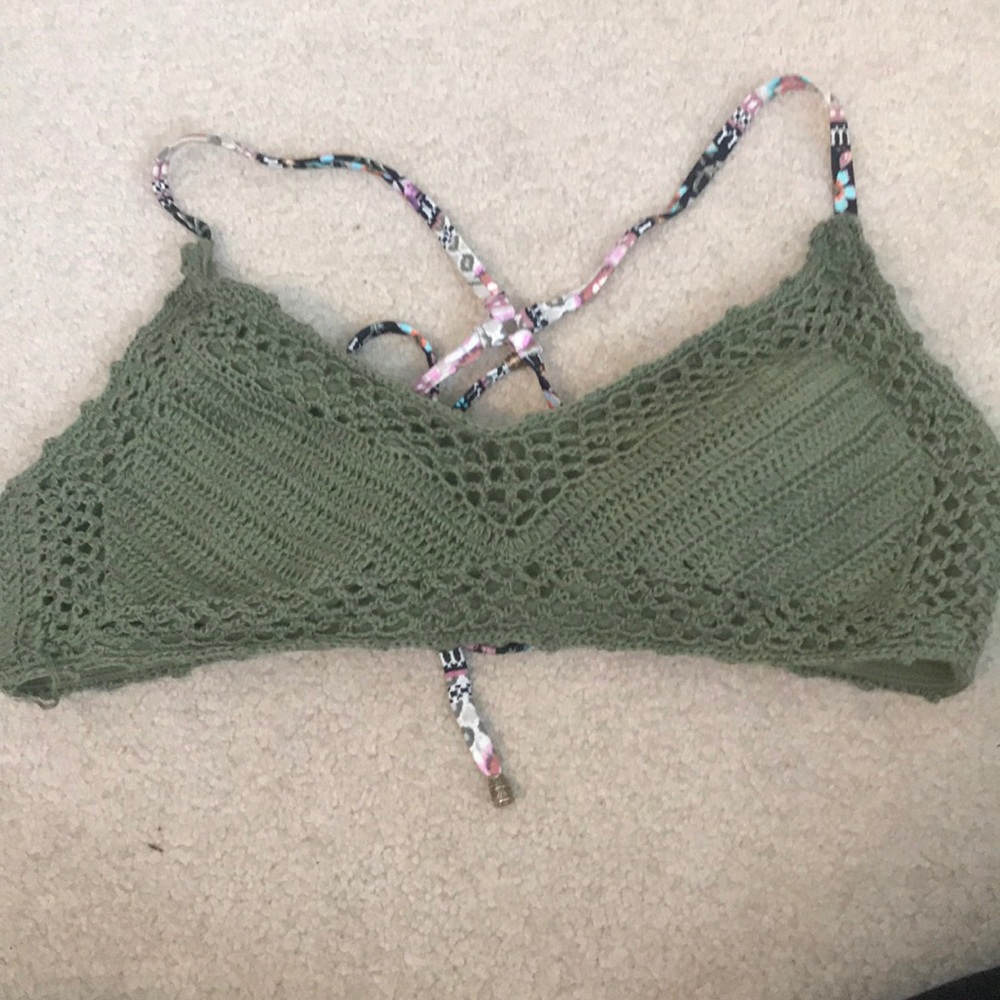 Crocheted bikini top